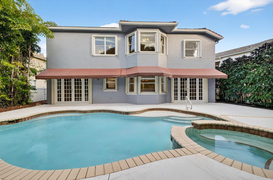 For Sale: $945,000 (5 beds, 3 baths, 3467 Square Feet)