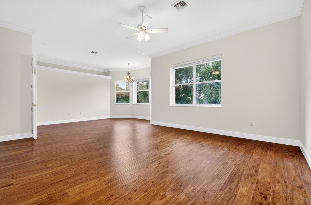 For Sale: $945,000 (5 beds, 3 baths, 3467 Square Feet)