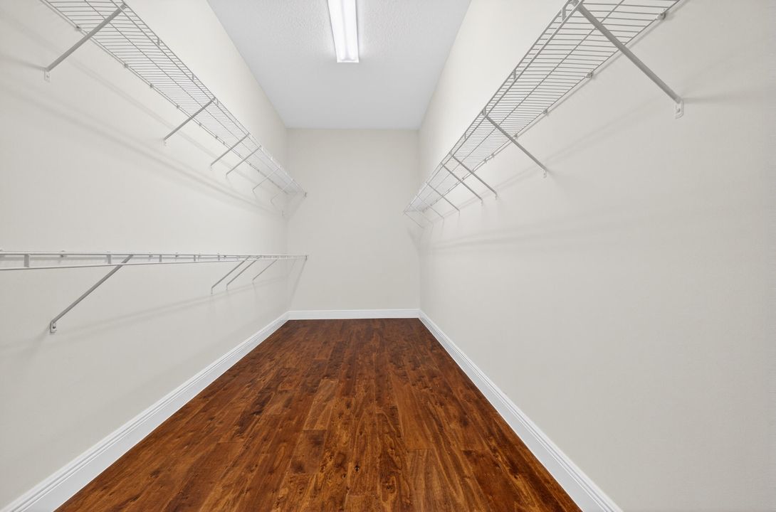 For Sale: $945,000 (5 beds, 3 baths, 3467 Square Feet)