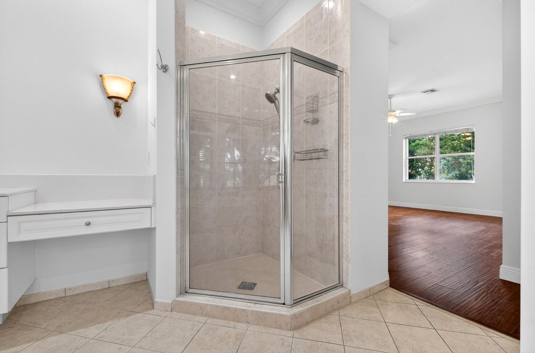 For Sale: $945,000 (5 beds, 3 baths, 3467 Square Feet)