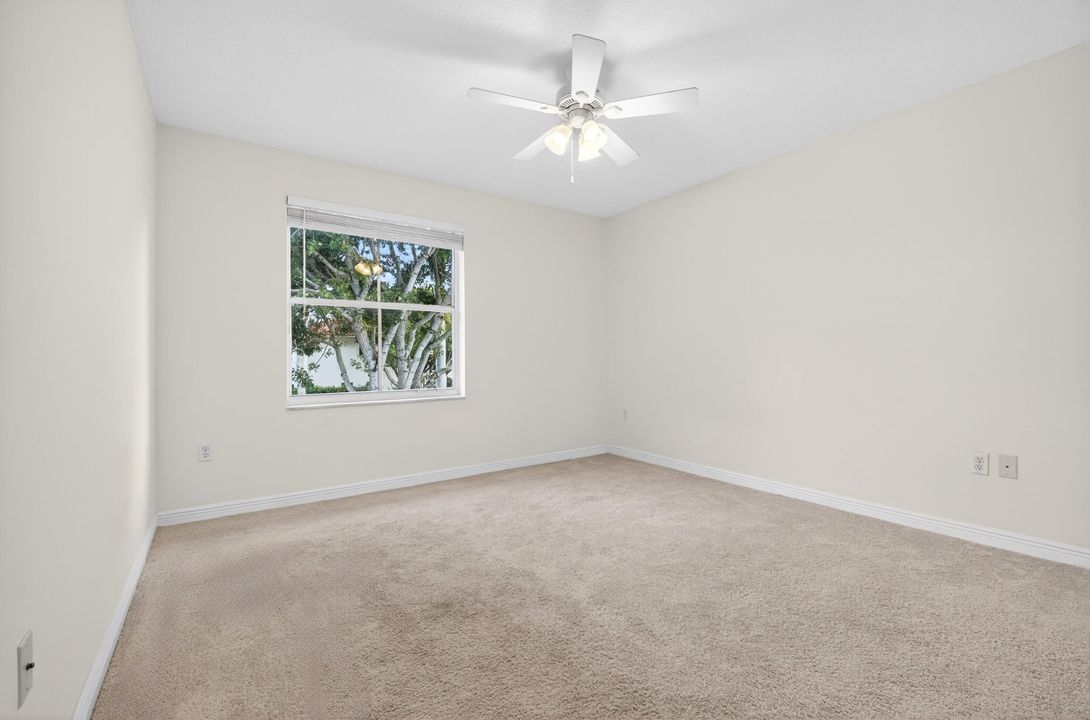 For Sale: $945,000 (5 beds, 3 baths, 3467 Square Feet)