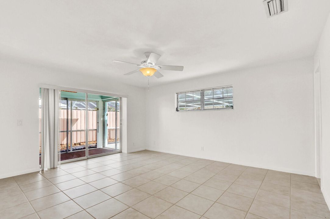 En Venta: $824,900 (3 camas, 2 baños, 1616 Pies cuadrados)