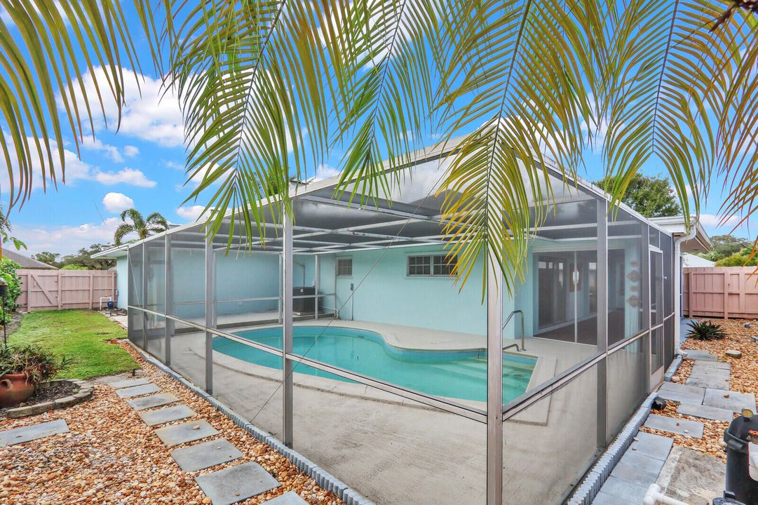 En Venta: $824,900 (3 camas, 2 baños, 1616 Pies cuadrados)