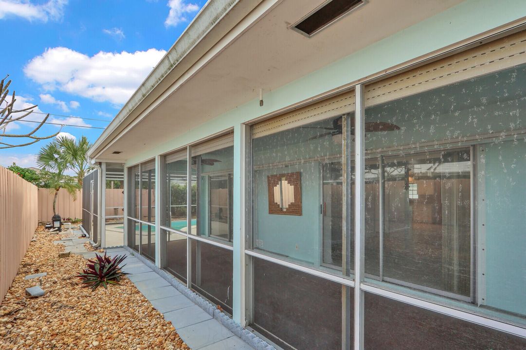 En Venta: $824,900 (3 camas, 2 baños, 1616 Pies cuadrados)