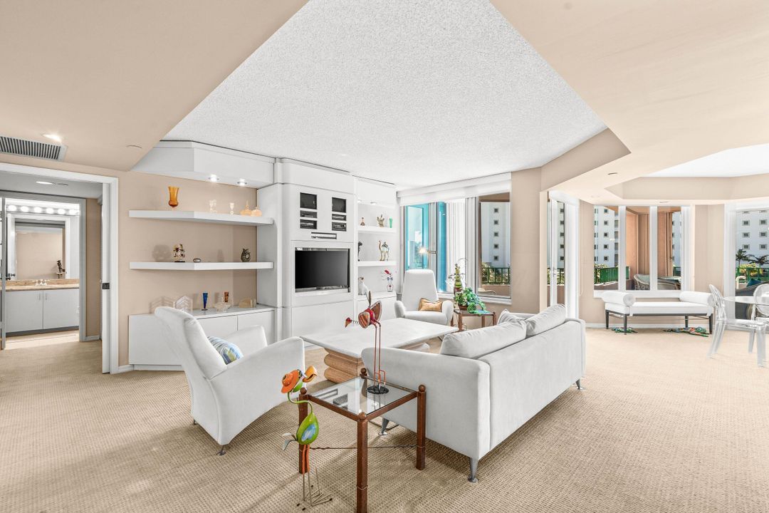 На продажу: $999,000 (2 спален, 2 ванн, 1630 Квадратных фут)