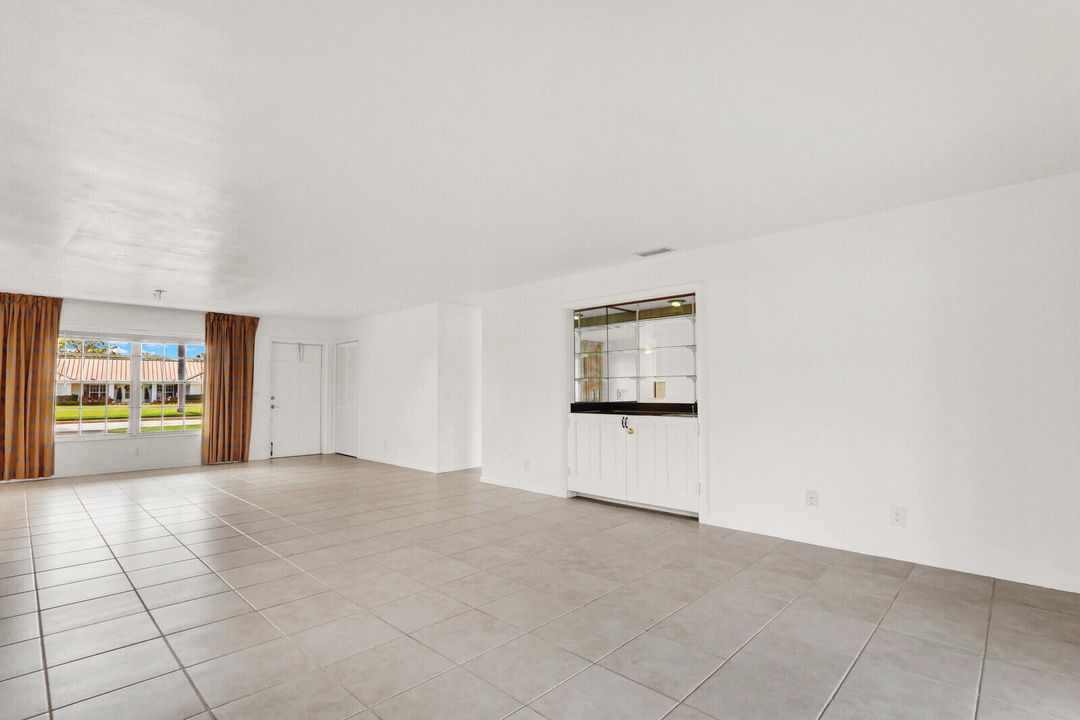 En Venta: $824,900 (3 camas, 2 baños, 1616 Pies cuadrados)