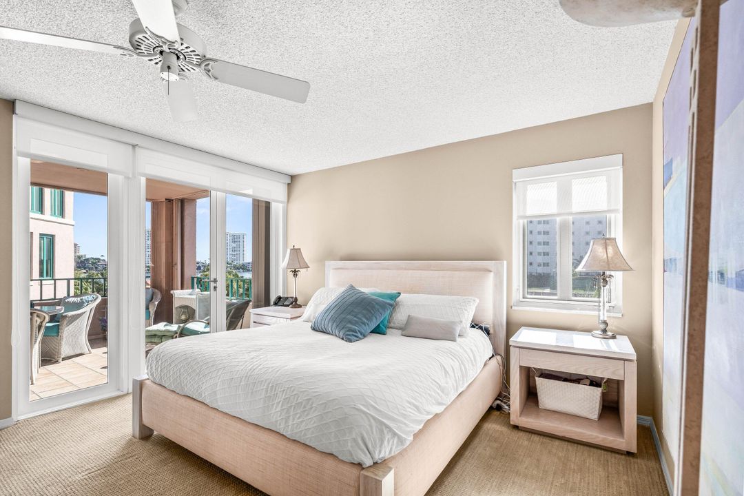 На продажу: $999,000 (2 спален, 2 ванн, 1630 Квадратных фут)