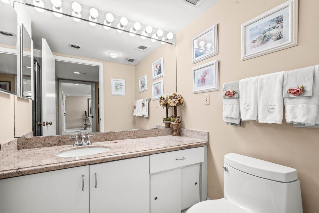 На продажу: $999,000 (2 спален, 2 ванн, 1630 Квадратных фут)