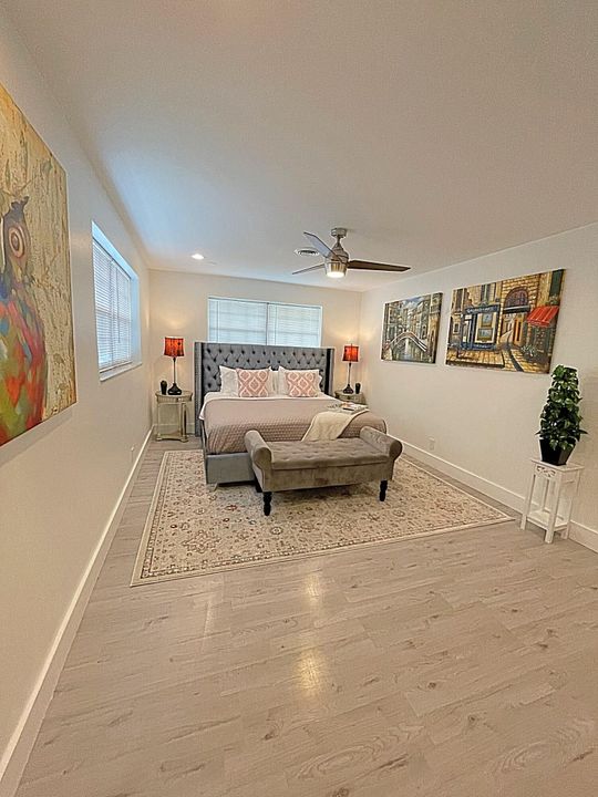 For Sale: $949,999 (4 beds, 3 baths, 2096 Square Feet)