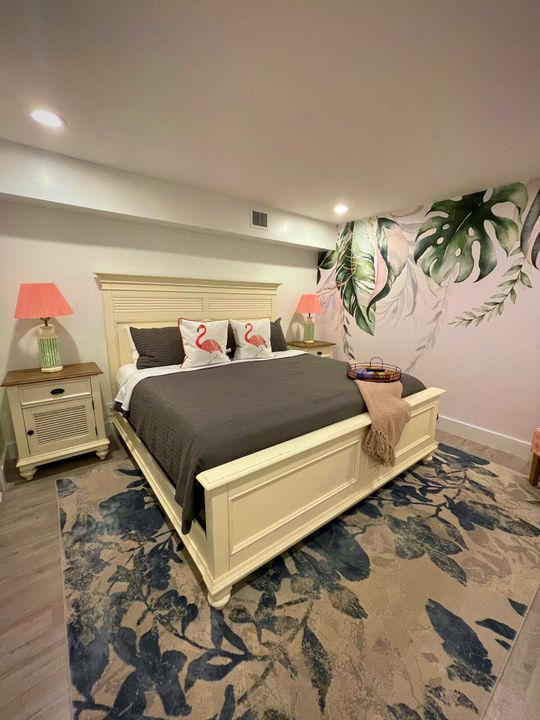 For Sale: $949,999 (4 beds, 3 baths, 2096 Square Feet)