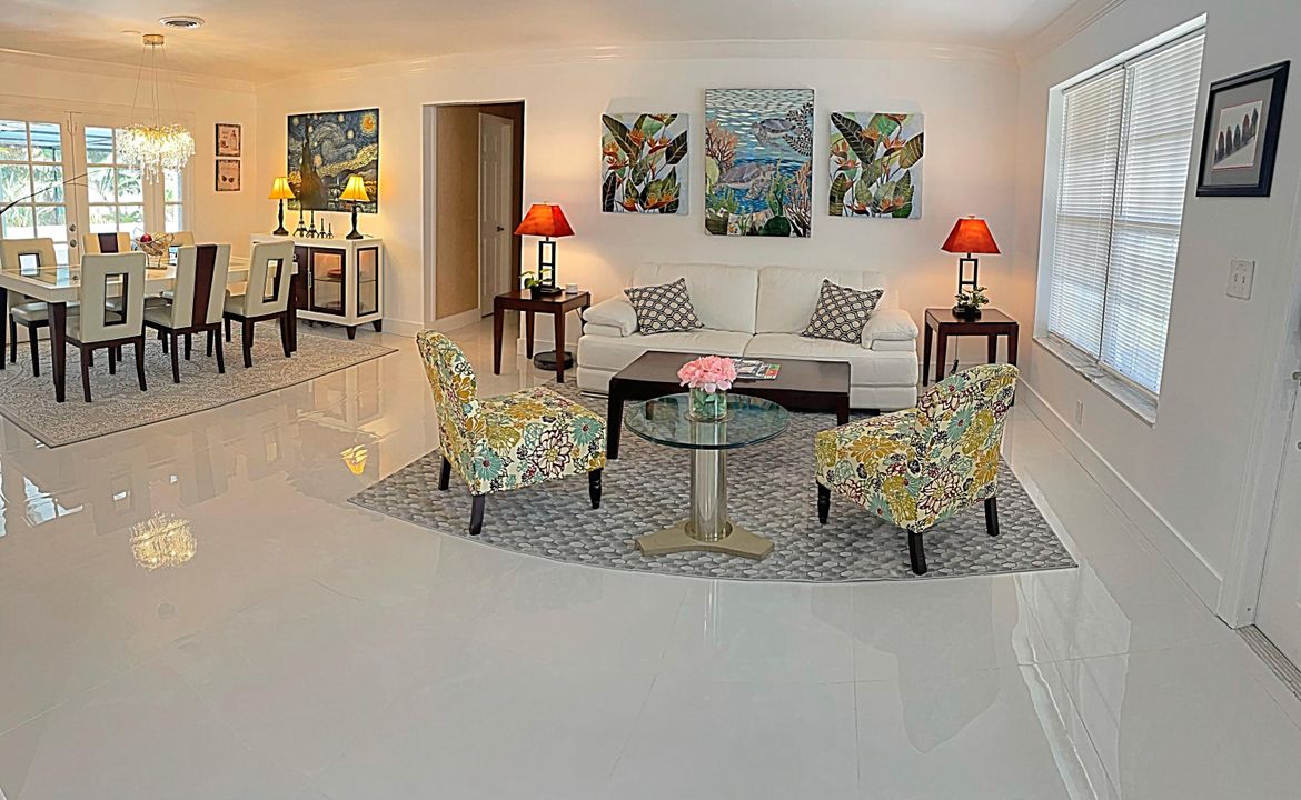 For Sale: $949,999 (4 beds, 3 baths, 2096 Square Feet)