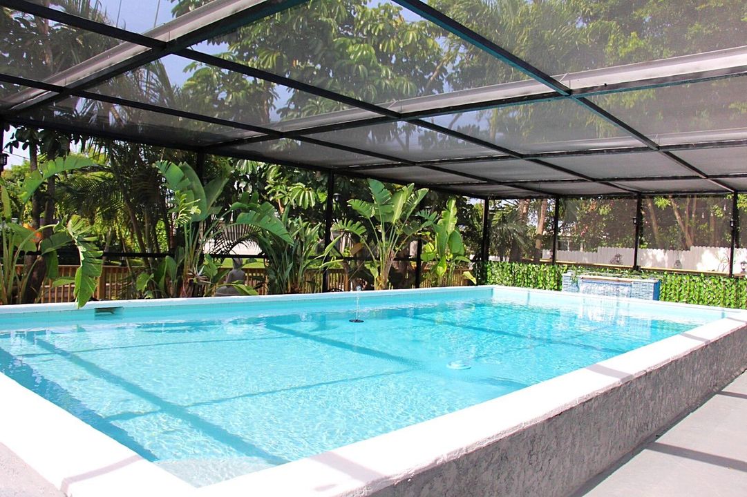 For Sale: $949,999 (4 beds, 3 baths, 2096 Square Feet)