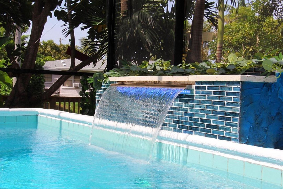 For Sale: $949,999 (4 beds, 3 baths, 2096 Square Feet)