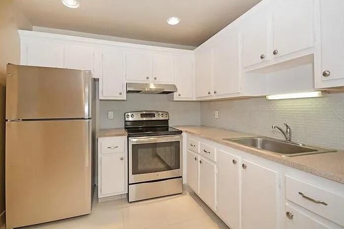 For Rent: $1,500 (1 beds, 1 baths, 720 Square Feet)