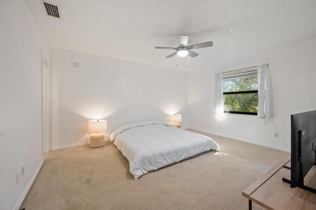 В аренду: $2,500 (2 спален, 2 ванн, 1021 Квадратных фут)