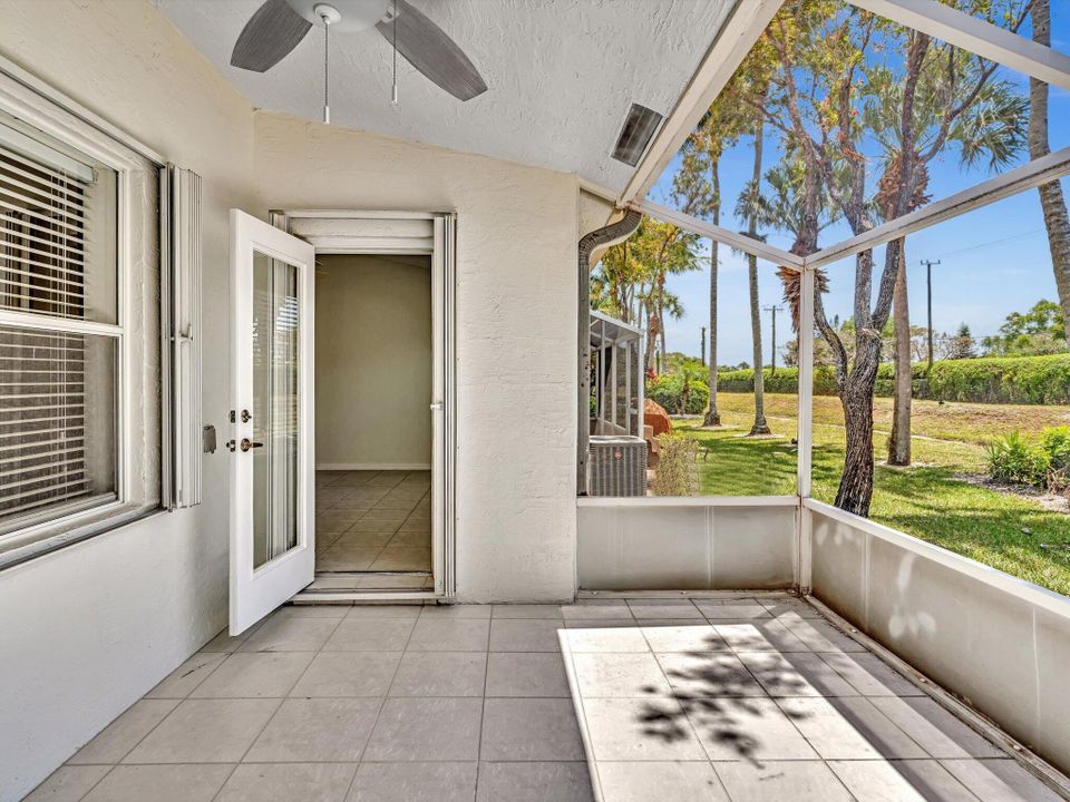 For Rent: $2,800 (2 beds, 2 baths, 1246 Square Feet)