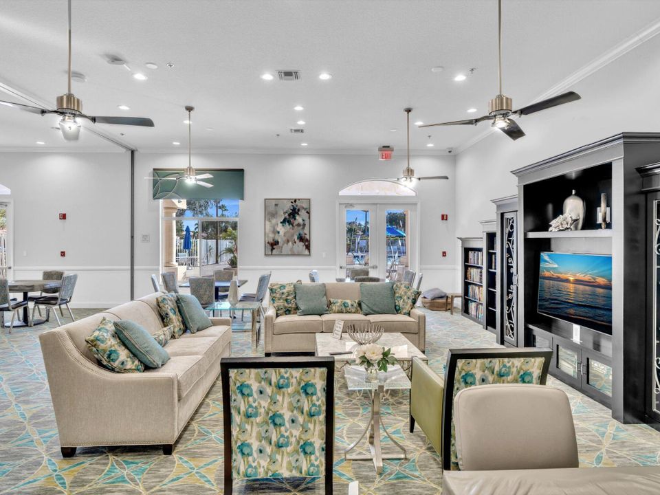 For Rent: $2,800 (2 beds, 2 baths, 1246 Square Feet)