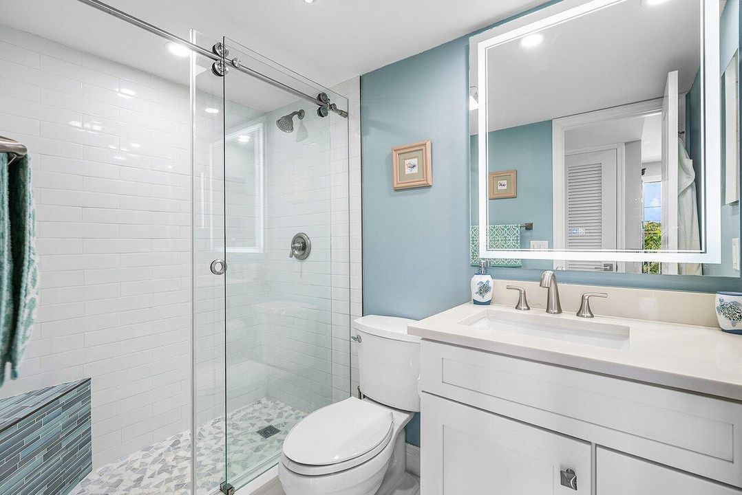 For Sale: $439,000 (2 beds, 2 baths, 1107 Square Feet)