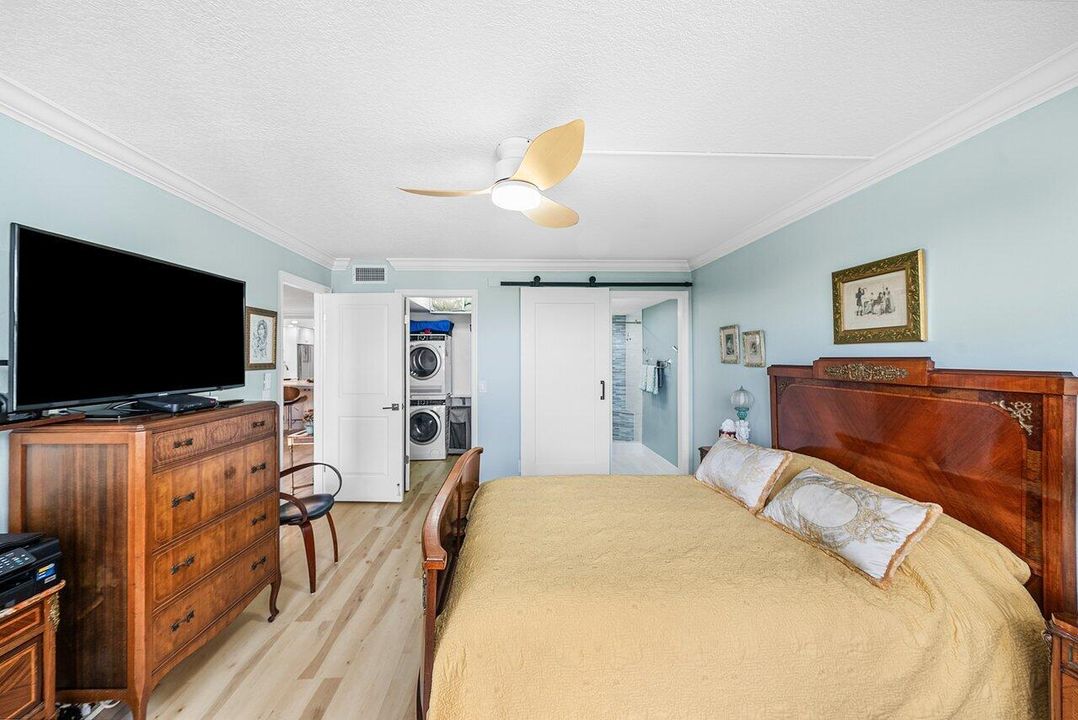 For Sale: $439,000 (2 beds, 2 baths, 1107 Square Feet)