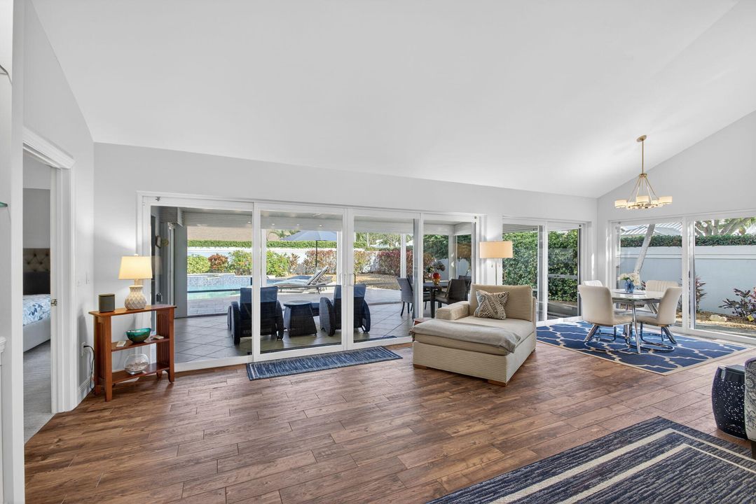 For Sale: $1,389,000 (3 beds, 2 baths, 1889 Square Feet)