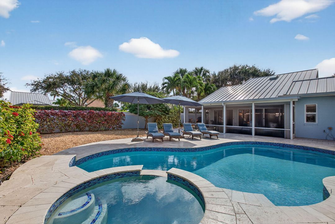 For Sale: $1,389,000 (3 beds, 2 baths, 1889 Square Feet)