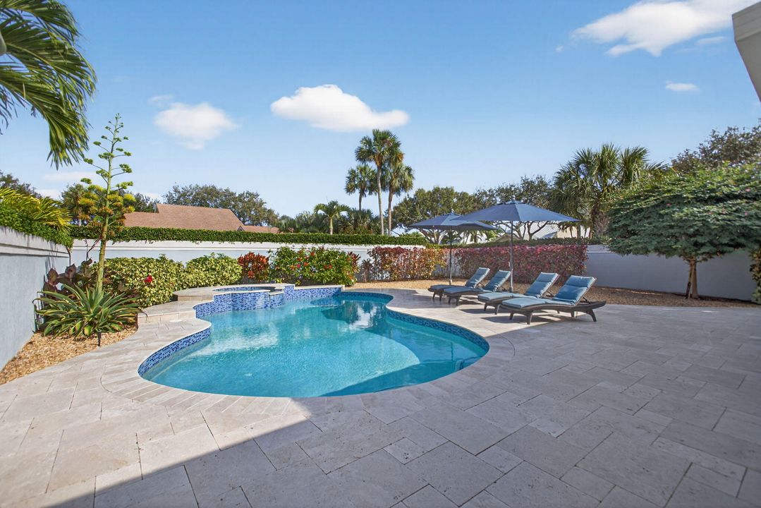 For Sale: $1,389,000 (3 beds, 2 baths, 1889 Square Feet)