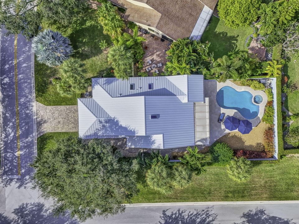 For Sale: $1,389,000 (3 beds, 2 baths, 1889 Square Feet)