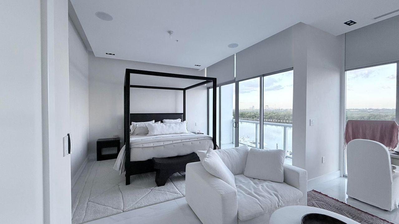 En Venta: $2,899,000 (3 camas, 3 baños, 2992 Pies cuadrados)