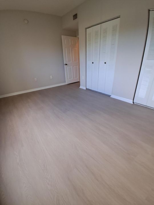 В аренду: $2,200 (2 спален, 2 ванн, 1275 Квадратных фут)