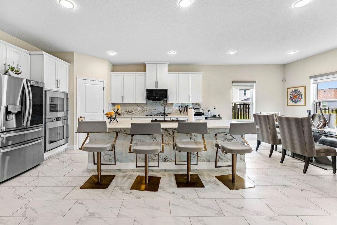 待售: $1,099,900 (5 贝兹, 3 浴室, 3234 平方英尺)