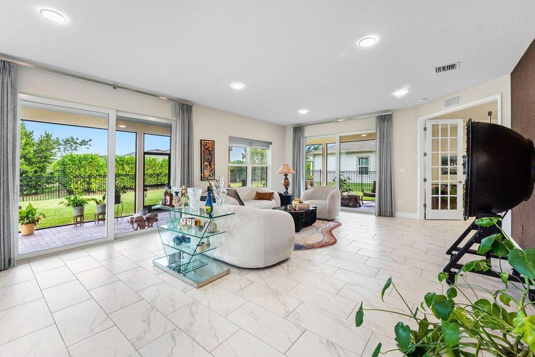 待售: $1,099,900 (5 贝兹, 3 浴室, 3234 平方英尺)