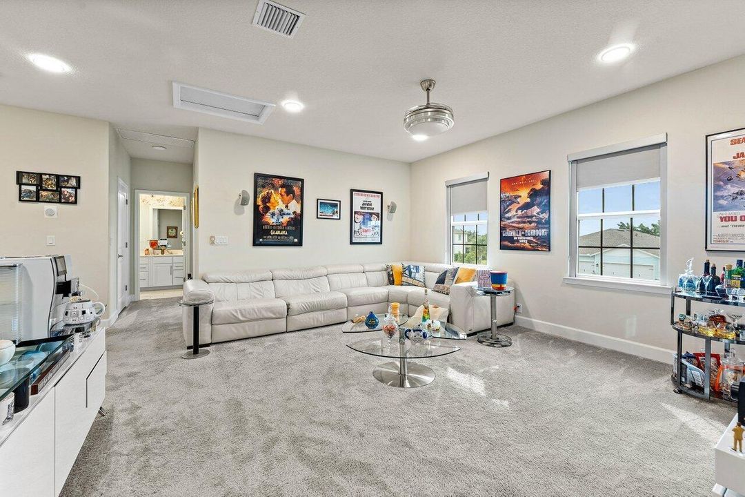 待售: $1,099,900 (5 贝兹, 3 浴室, 3234 平方英尺)