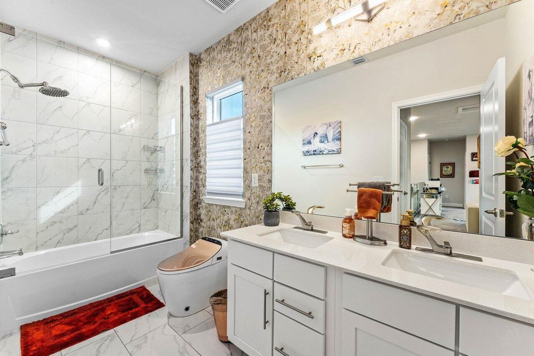 待售: $1,099,900 (5 贝兹, 3 浴室, 3234 平方英尺)