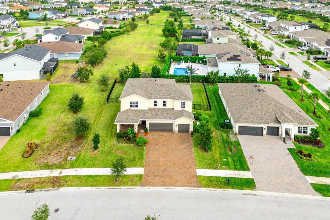 待售: $1,099,900 (5 贝兹, 3 浴室, 3234 平方英尺)