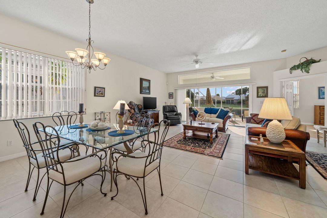 For Sale: $574,900 (3 beds, 2 baths, 1812 Square Feet)