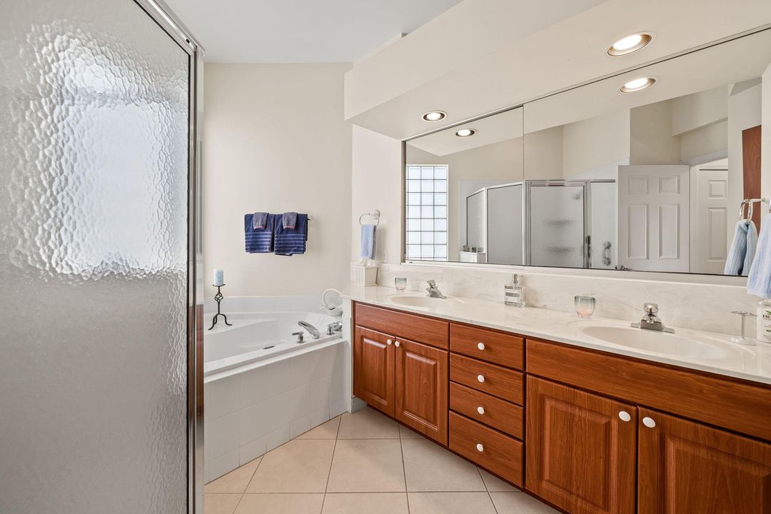 For Sale: $574,900 (3 beds, 2 baths, 1812 Square Feet)