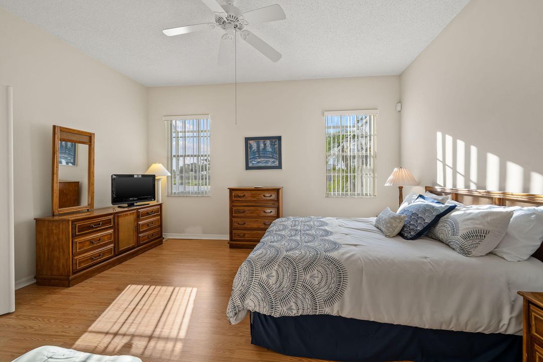 For Sale: $574,900 (3 beds, 2 baths, 1812 Square Feet)