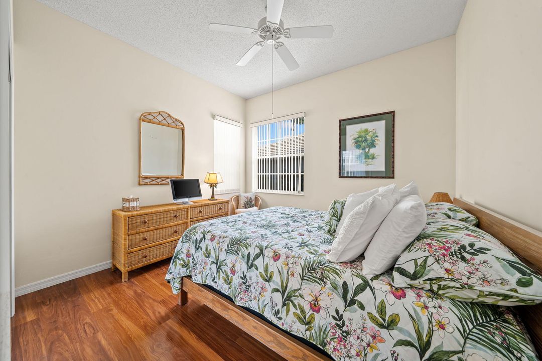 For Sale: $574,900 (3 beds, 2 baths, 1812 Square Feet)