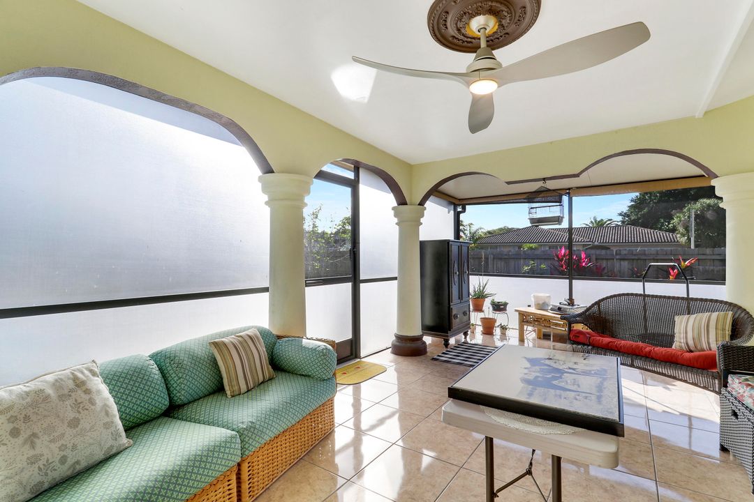 待售: $899,900 (4 贝兹, 3 浴室, 2431 平方英尺)