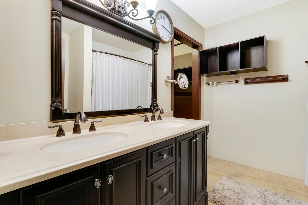 待售: $899,900 (4 贝兹, 3 浴室, 2431 平方英尺)