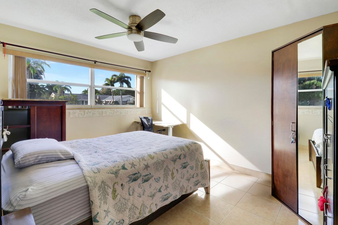 待售: $899,900 (4 贝兹, 3 浴室, 2431 平方英尺)