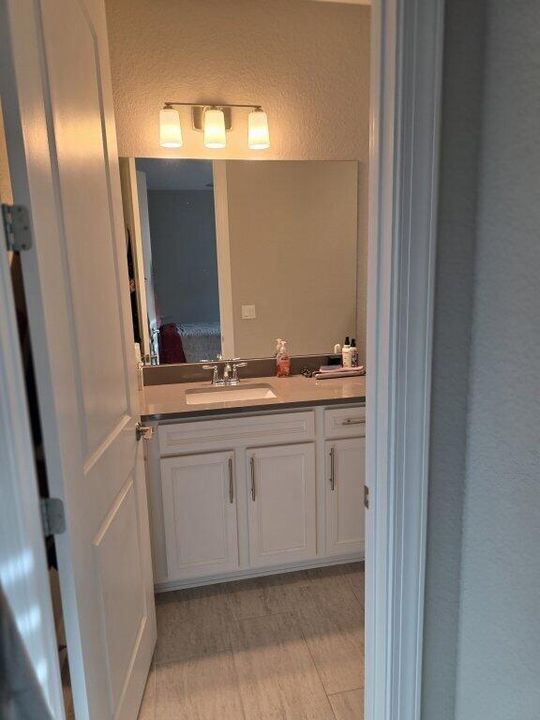 For Rent: $10,500 (5 beds, 5 baths, 4284 Square Feet)