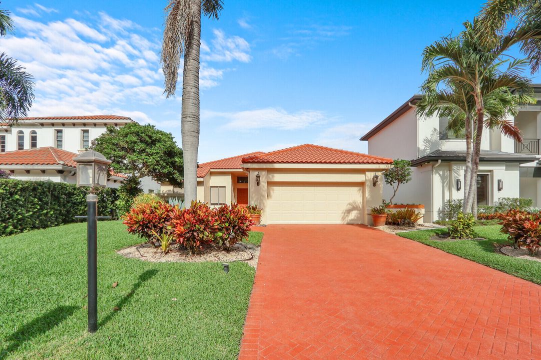 For Sale: $1,995,000 (3 beds, 4 baths, 2692 Square Feet)