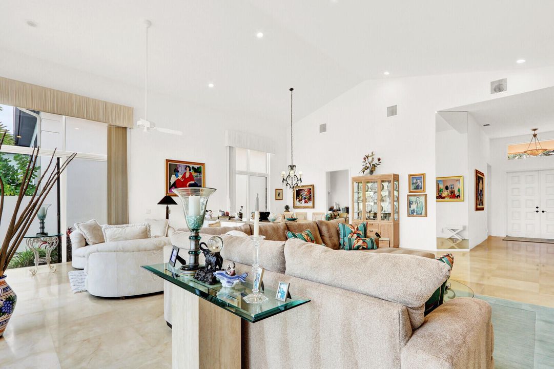 For Sale: $1,995,000 (3 beds, 4 baths, 2692 Square Feet)