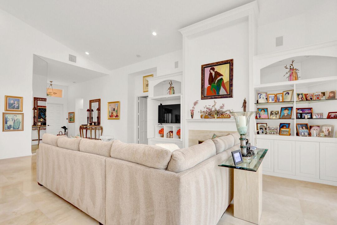 For Sale: $1,995,000 (3 beds, 4 baths, 2692 Square Feet)