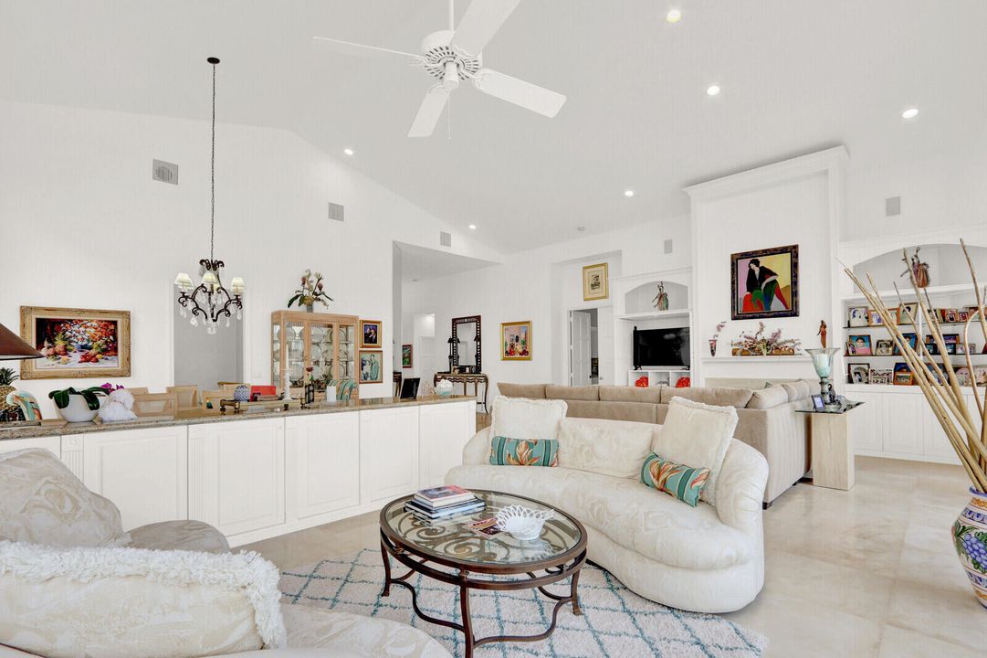 For Sale: $1,995,000 (3 beds, 4 baths, 2692 Square Feet)