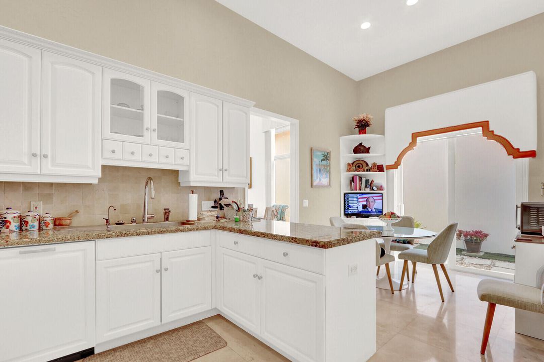 For Sale: $1,995,000 (3 beds, 4 baths, 2692 Square Feet)