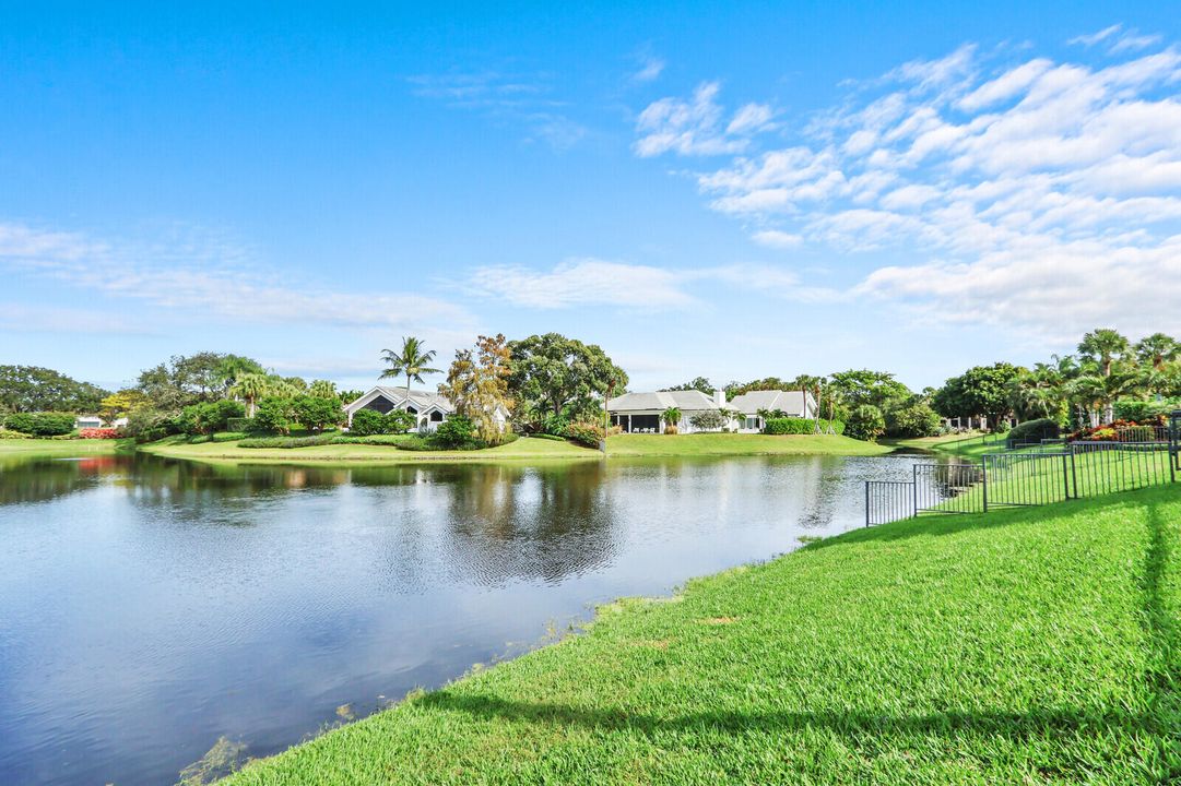 For Sale: $1,995,000 (3 beds, 4 baths, 2692 Square Feet)