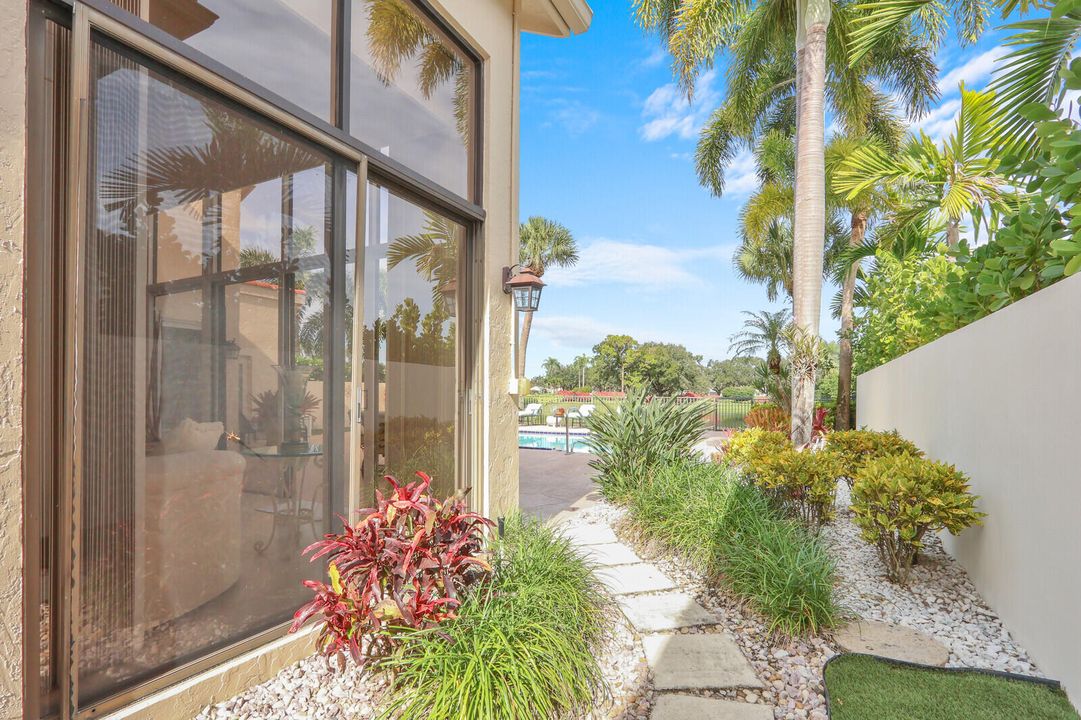 For Sale: $1,995,000 (3 beds, 4 baths, 2692 Square Feet)