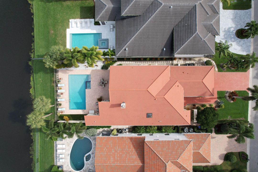 For Sale: $1,995,000 (3 beds, 4 baths, 2692 Square Feet)